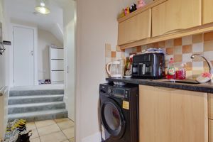 Kitchen- click for photo gallery